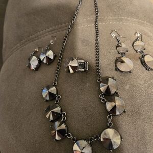 Papaparazzi reflective gunmetal necklace, ring, and 2 pair earrings set